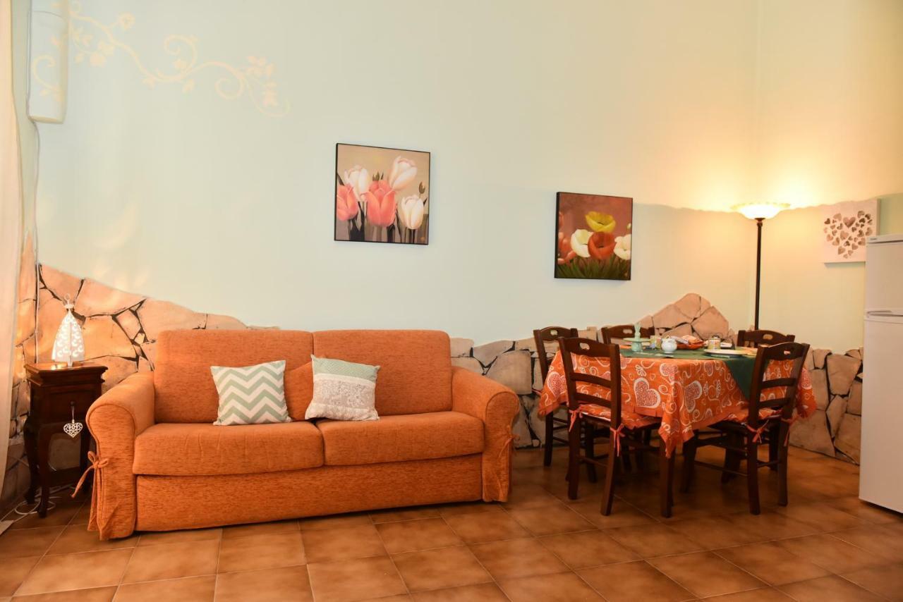 Fiori E Coccole Bed & Breakfast Noto Bagian luar foto